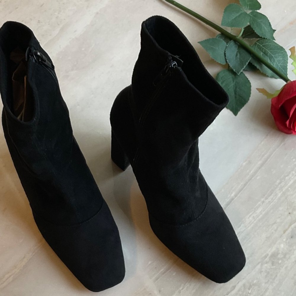 ASOS DESIGN black faux suede boot women size 7 block heel zipper new